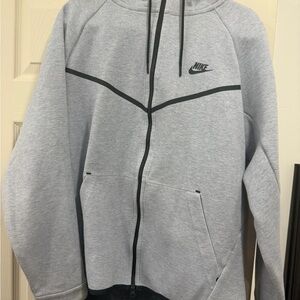 Nike Tech Men's Light Gray Zip-Up Sweater